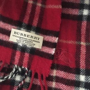 Burberry scarf with fringe